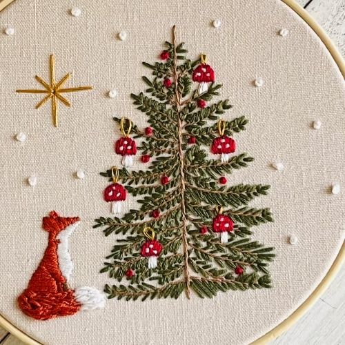 Woodland Fox and Mushroom Christmas Tree - handstickanleitung von HappyVintageArt auf Etsy